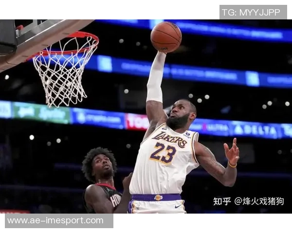 南湾湖人主帅盛赞詹姆斯训练态度专注早到令人难以置信