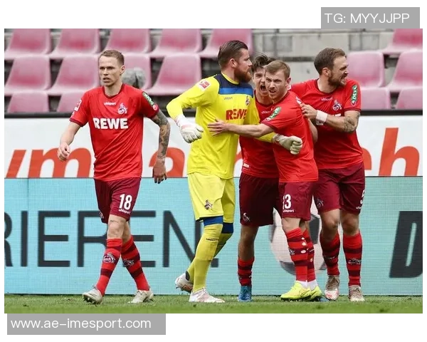 新援莱尔马亲临多特主场观战不莱梅并参与训练测试体能