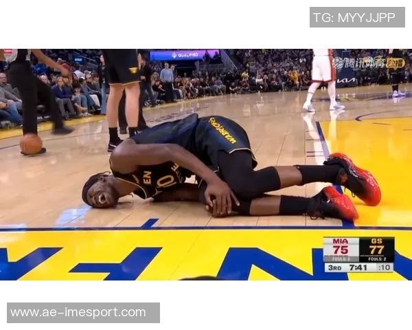 库里谈巴特勒罚球失误表示不置可否引发热议 库里谈巴特勒罚球失误表示不置可否引发热议