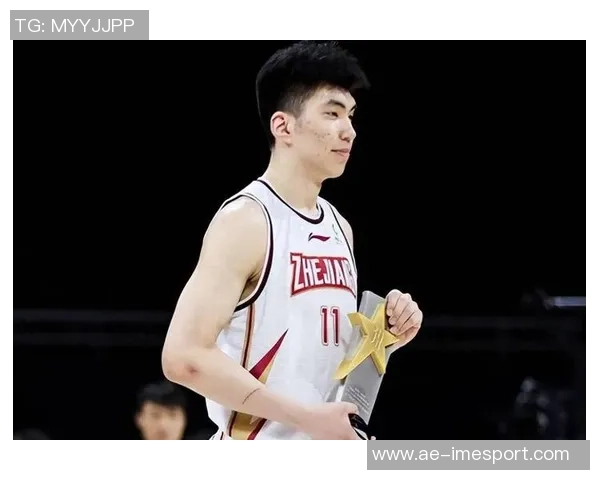 余嘉豪社媒热议杨瀚森NBA首扣篮瞬间引发球迷热烈讨论 余嘉豪社媒热议杨瀚森NBA首扣篮瞬间引发球迷热烈讨论